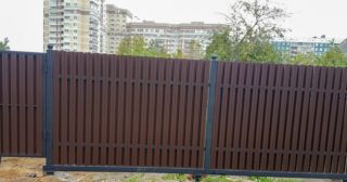 Купить распашные ворота из штакетника Ангарск, цена от 2807 руб.