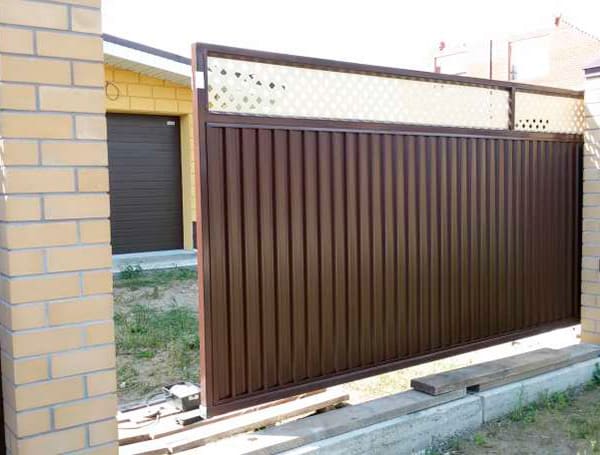 Эстетика и Надежность: Ворота Grand Line для Вашего Дома в Ангарске от 37913 руб